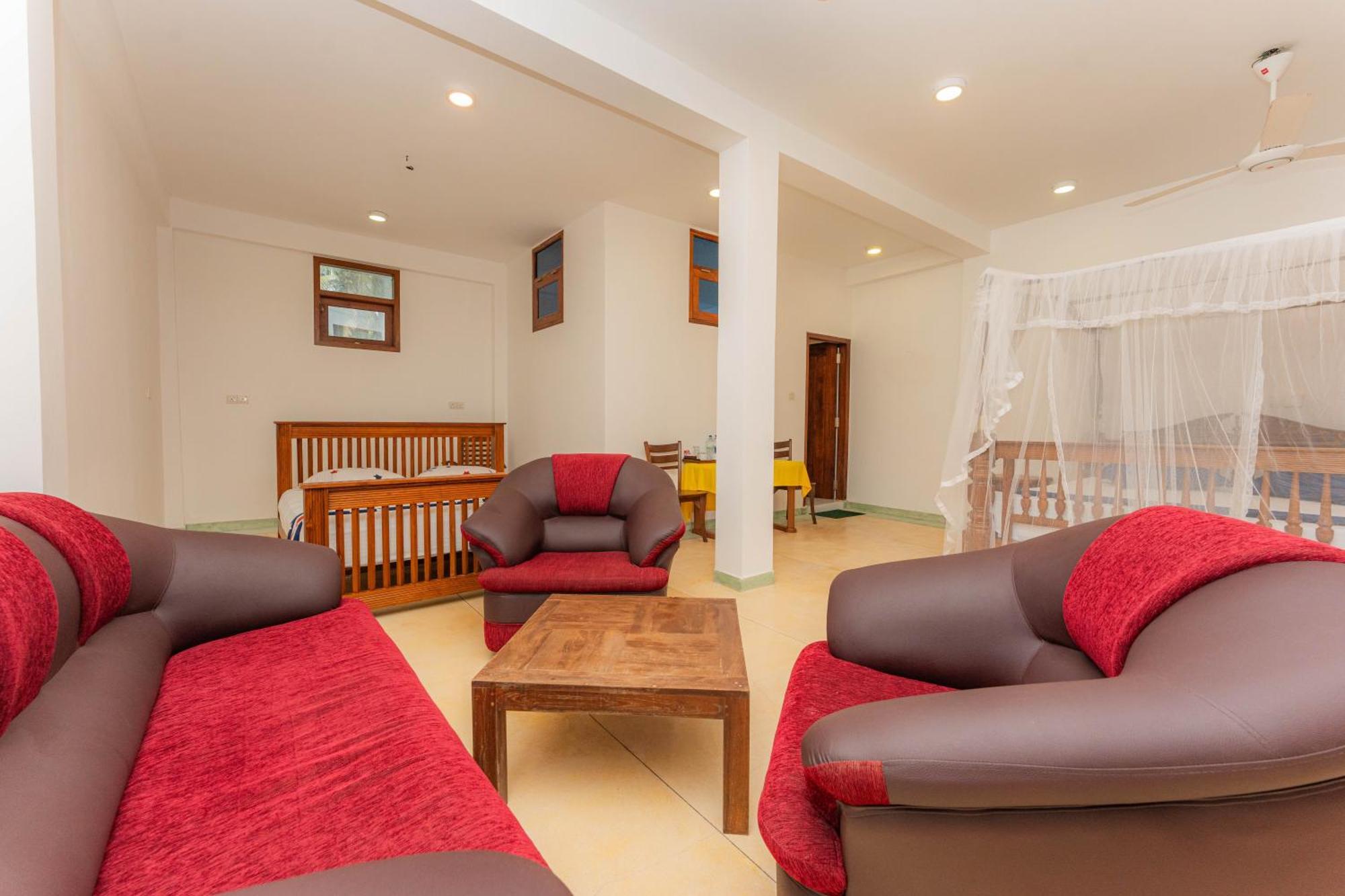 Hotel Coconut Bar Sea Lodge เบอร์อูวาลา ภายนอก รูปภาพ