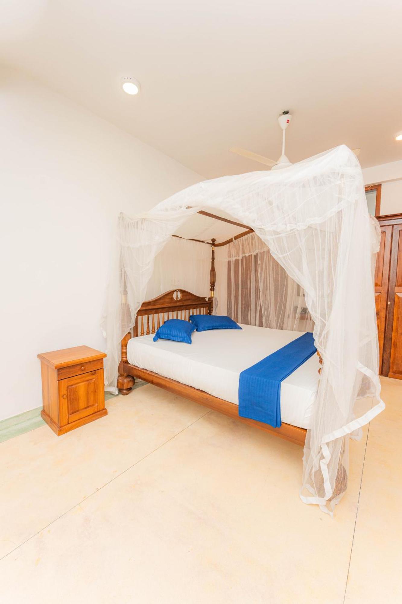 Hotel Coconut Bar Sea Lodge เบอร์อูวาลา ภายนอก รูปภาพ