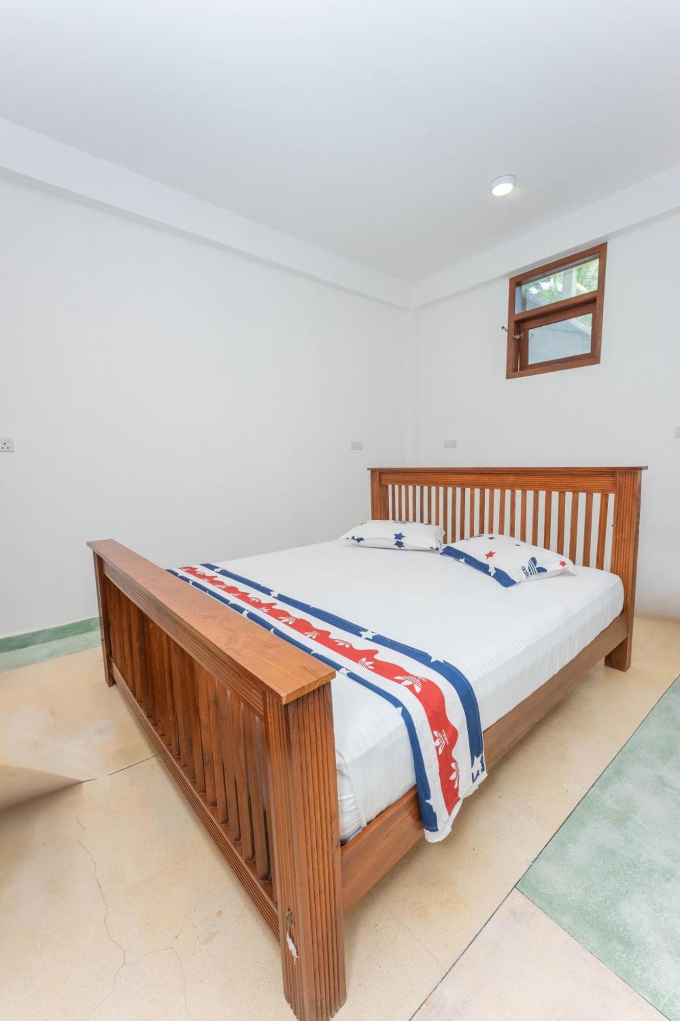 Hotel Coconut Bar Sea Lodge เบอร์อูวาลา ภายนอก รูปภาพ