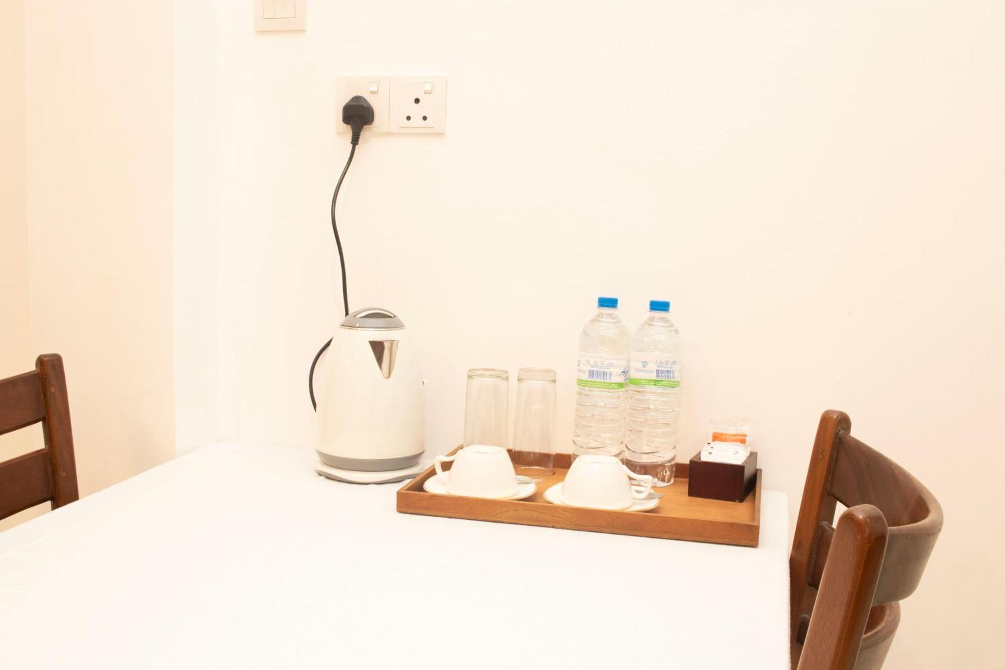 Hotel Coconut Bar Sea Lodge เบอร์อูวาลา ภายนอก รูปภาพ